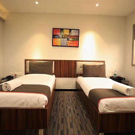 Crystal Urban Park Hotel Bhubaneswar Exterior photo
